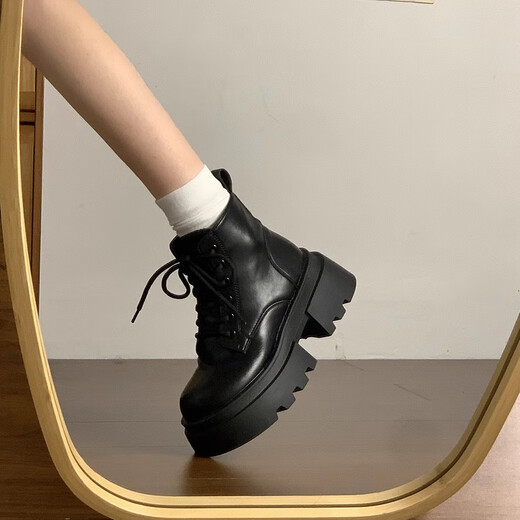 康姿蝶黑色马丁靴女2025秋季新款英伦风厚底增高复古百搭显瘦短靴子女 黑色亮光 37