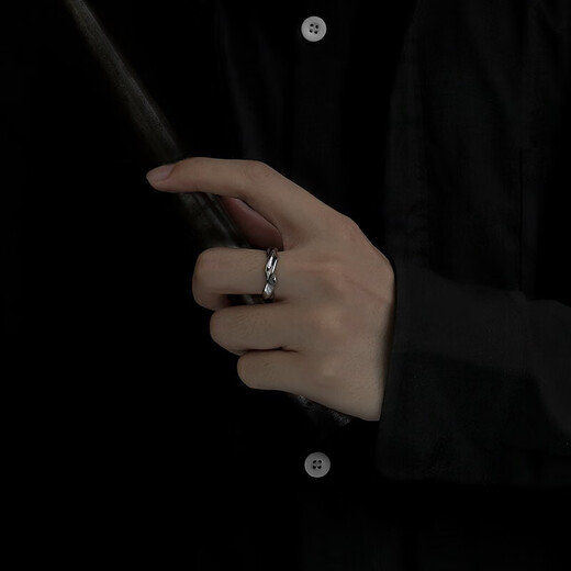 YLXLG Möbius ring ring for men, trendy students, simple, fashionable and personalized couple ring, female internet celebrity, high-end ring, endless ring (the opening can be adjusted in size)