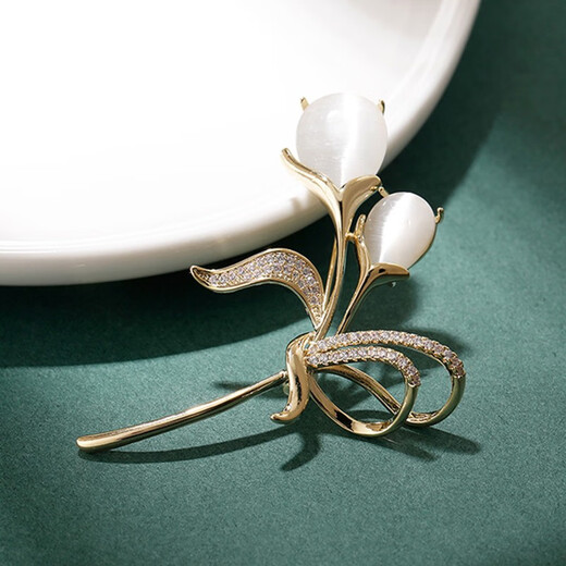 Kamalun (KAMALUN) brooch, high-end female niche pin, 2025 new corsage badge, fashion accessories, birthday gift for girlfriend, champagne gold + brand gift box, no engraving