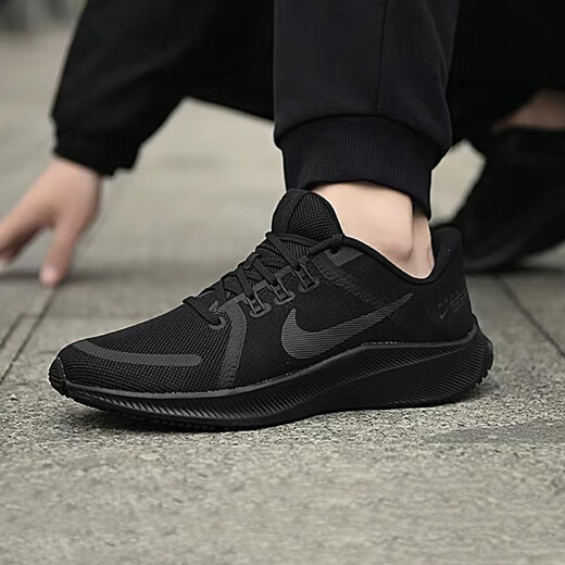 Nike Nike Men's Shoes Quest 4 поколения.