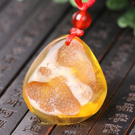 Wanjun natural gold amber beeswax is blessed to accompany the Buddha Maitreya Buddha Laughing Buddha protective Buddha pendant beeswax original stone pendant 4.77 grams gold amber laughing Buddha