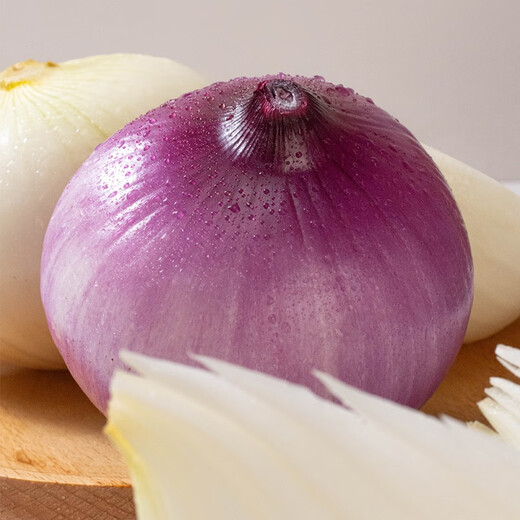 Organic red onion 400g