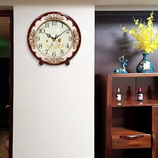 Hanshi (Hense) European retro small clock bedroom living room table clock wooden decorative clock desktop classical quartz clock HD282