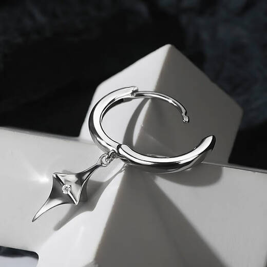 Beautifully made earrings for men, niche personality earrings, handsome earrings, simple earrings, temperament men's earrings, versatile earrings for boyfriend X063 A-star earrings, a pair