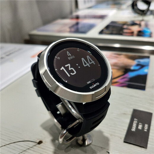 SUUNTO color screen professional diving watch Songtuo D5 multiple diving modes intelligent synchronization 100-meter waterproof watch Chinese D5 all black + post pictures to send a thermos cup