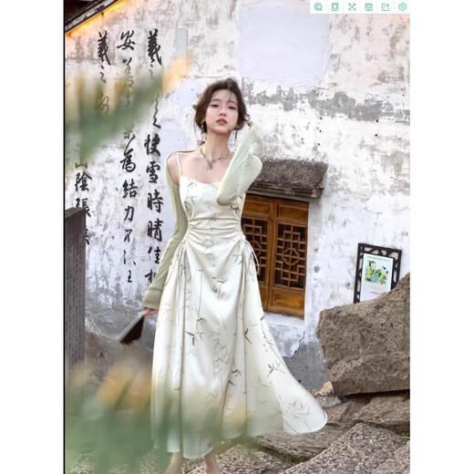 以欧（YIOU）2024新款新中气质小众年轻小清新缎面收腰吊带连衣裙6627 玉绿色 M
