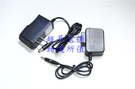 Yunqigyani YN-935C YN 745 7777 SEECKLIGHT 736T 726 713 723 Lithiumbatterie-Scheinwerfer YN-723 Scheinwerferladegerät