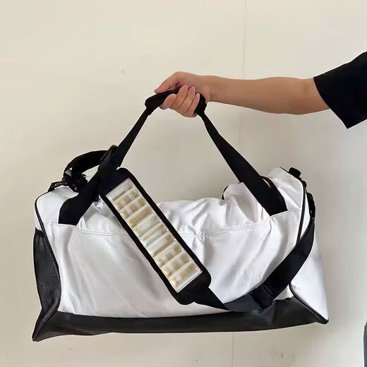 Nike (NIKE) luggage bag men's bag women's bag autumn new student sports fitness bag large capacity outdoor shoulder crossbody bag DX9789-100 air cushion strap MISC