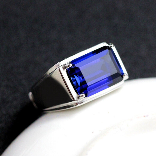 Sen'ai Centenary Men's Ring is truly inlaid with Tanzanite synthetic blue gemstones, men's rectangular colored gemstones, domineering, live and adjustable rings.