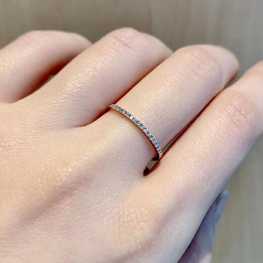 Xuan Yong's dazzling row of diamond rings for women 18k gold small diamond ring broken diamond extremely fine zircon imitation 18k gold niche design ring rose gold small row of diamonds US size 9