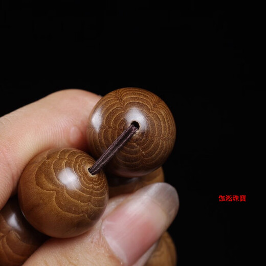 Jinshitong Laofeng 999 Dragon-Slaying Wood Six Pad Holzarmband Armband Männer und Frauen Buddhistische Perlen Kulturholz Agarholz Agarholz Goldenes Armband Six Path Holz altes Material 12108