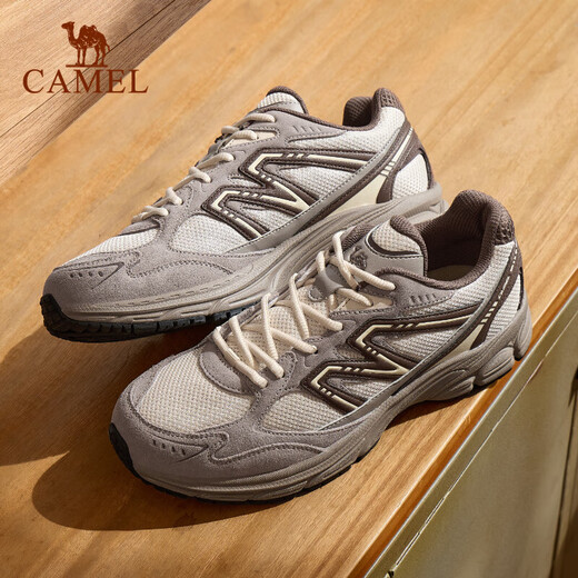 骆驼（CAMEL）[追寻1.0]慢跑鞋男山野版密网复古运动跑步鞋女 7051C，泥沙灰/石板灰，男 【反绒+密网】 42