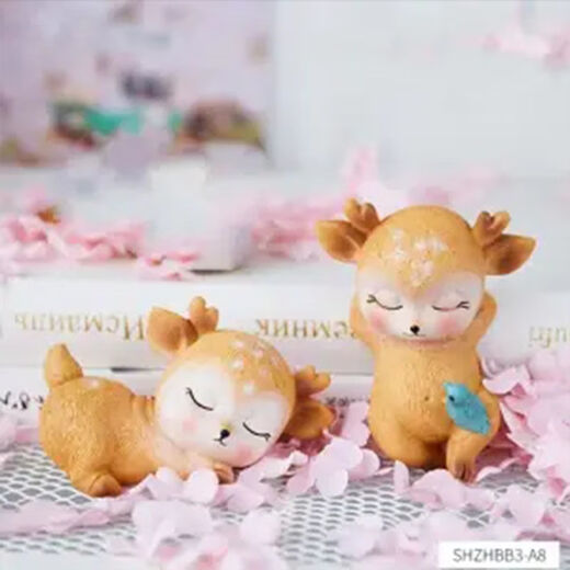 Qumeisi cartoon sika deer ornaments living room children's room decoration ornaments car ornaments cute deer birthday gift family of five deer