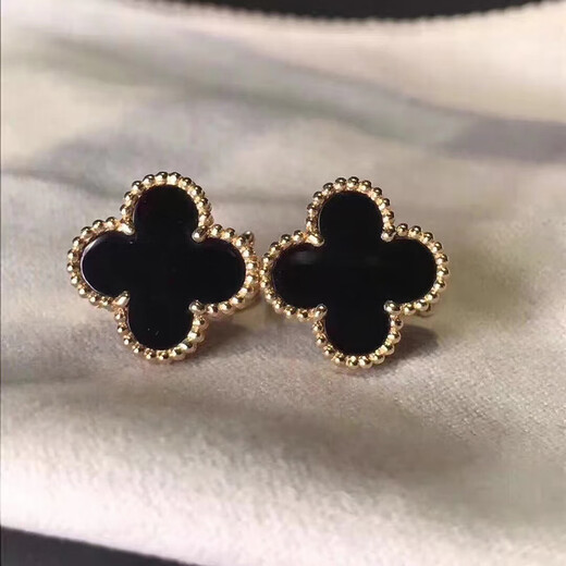 Fat Donglai's same four-leaf clover 18K gold stud earrings, 18k rose natural mother-of-pearl red and black agate needle earrings, earrings black (18k gold)