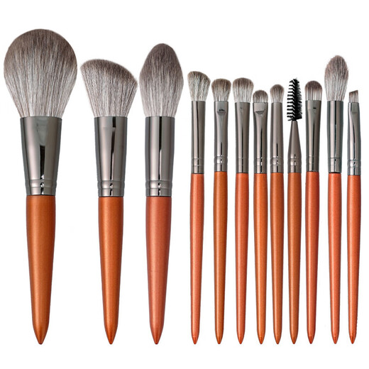 YAHLIGS 12 pcs imitation mahogany imitation snow fox fur makeup set brush does not pierce the face and does not shed hair eye shadow brush loose powder brush blush brush accidental 12 pcs makeup brush + envelope bag