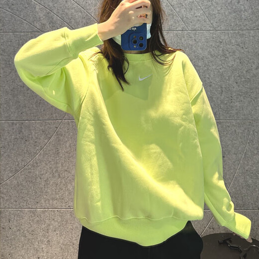 
Nike (Nike) sweatshirt women's autumn and winter outdoor fitness training sportswear plus velvet warm comfortable casual round neck pullover DQ5734-736 electronic green lining plus velvet S