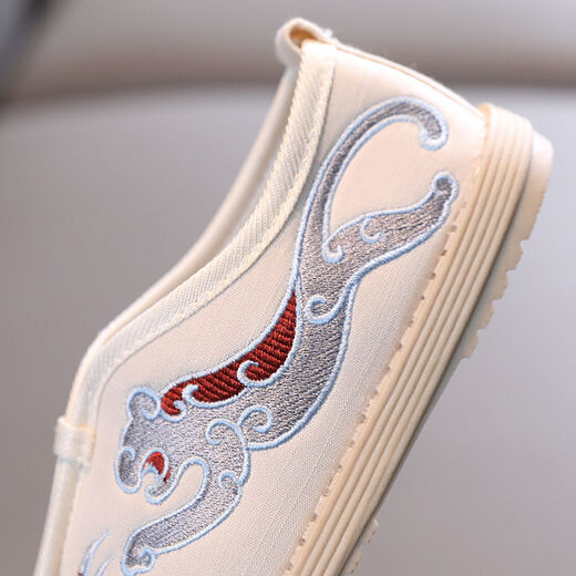 Trois chaussures en tissu de requin éléphant Nouvelles chaussures en tissu pour enfants garçons hanfu style chinois costume costume tang vêtements brodered chaussures 9195 b01 beige 31