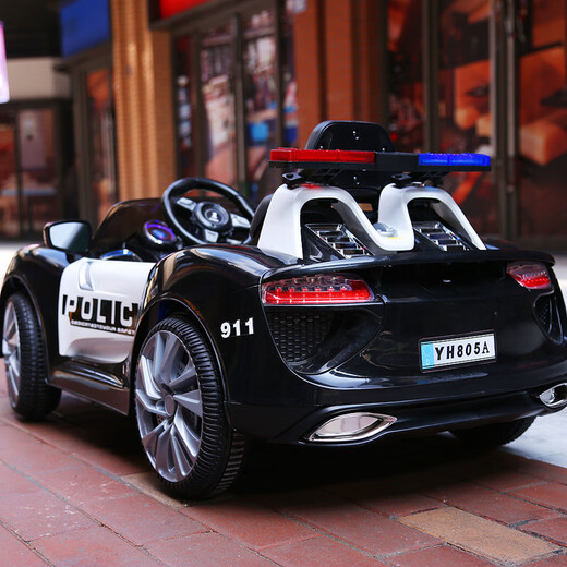 Obel children's electric car can sit in a police car four-wheel stroller swinging baby with remote control off-road vehicle toy elegant black + five-point leather seat cushion