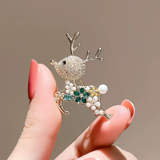 Idel deer brooch, high-end women's lapel pin, fixed clothes, invisible and anti-exposure, birthday gift for best friend and girlfriend, small deer brooch XZ0441