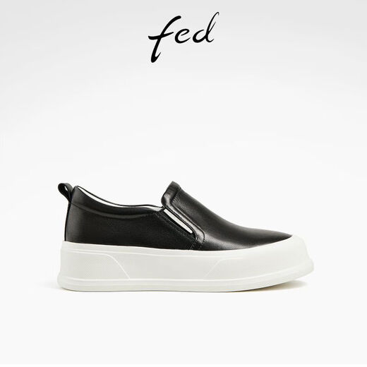 Alimentados zapatos casuales de suela gruesa para otoño nuevos zapatos para mujeres con zapatos individuales de una boca profunda de un pie.