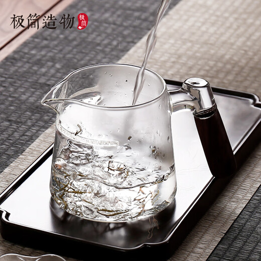 Minimalist wooden handle Crescent fair cup integrated with tea filter glass teapot tea dispenser large tea water separation tea set accessories Crescent 450ML upgraded handle