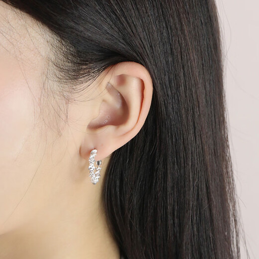 Old silversmith broken silver several taels s925 silver earrings niche design broken silver Chinese Valentine's Day gift circle round face autumn and winter earrings pendant for women