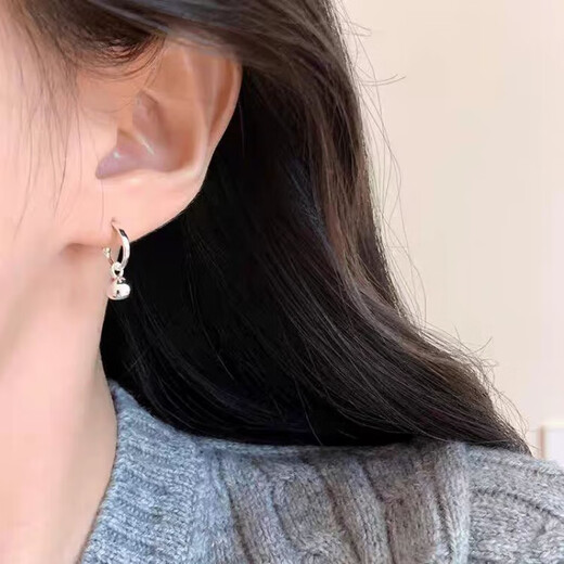 Small silver bean ins style simple and full-body sterling silver niche earrings solid small bean versatile earrings for women small silver bean earrings