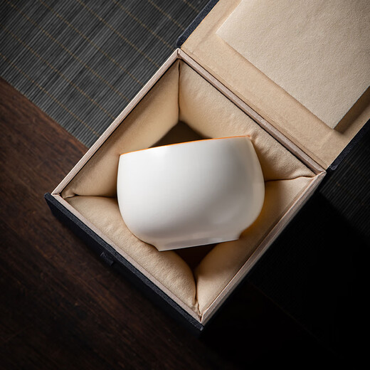 Gold inlaid jade tea cup master cup tea set white ceramic Ru kiln can be grown and opened to give a gift box white Ru Luohan cup