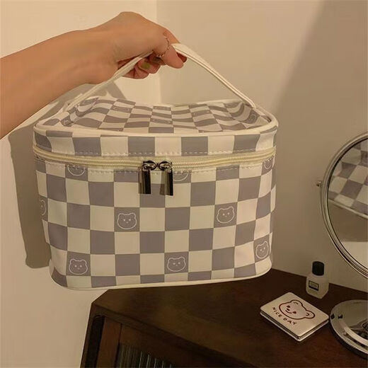 Gu Ruiniao Gray and White Plaid Cosmetic Bag Portable Outing Large Capacity High-Looking Dirty-Resistant Waterproof Toiletries Bag Cosmetic Storage Bag Gray and White Plaid Bear