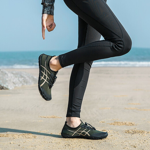 PKSAQ beach shoes, wading shoes, outdoor river tracing shoes, men's and women's swimming shoes, breathable non-slip quick-drying snorkeling shoes, treadmill 211 military green 41