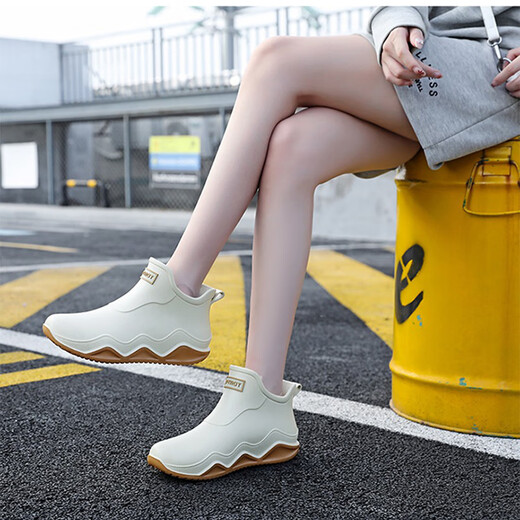 Botas de lluvia Remtin Tubo corto Botas de lluvia impermeables para mujeres Cañas de goma anti-desgaste antideslizante Cocina de coches de goma Color 37