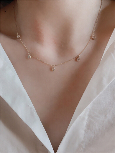 Yan's beautiful white small C Korean gold 14K gold necklace with a circle of lace small round diamonds sparkling white bright diamond pendant clavicle chain 1 bracelet with a total length of 16cm