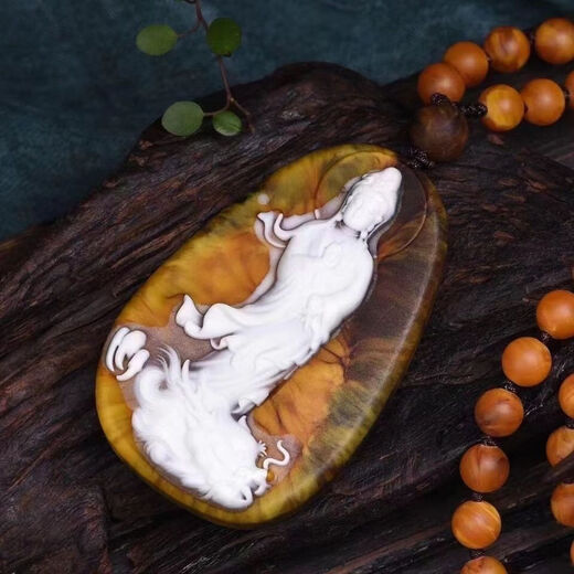 Toto Stick Ambergris Anhänger grauer Bernstein Drache Guanyin Knochen weiße Farbe gepaart mit 8 mm gefrosteten alten Wachs Bead SN3883