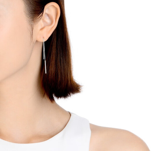 Chow Sang Sang (CHOW SANG SANG) platinum earrings, earrings, earrings, platinum earrings for women (one side) 89173E