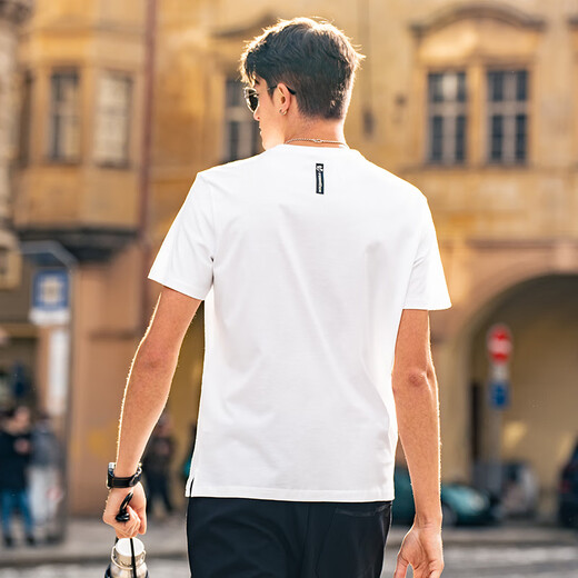 
Mr. Bu Bu simple pocket design pure cotton T-shirt 2025 spring and summer new English printed short-sleeved white TGT15262 Haoyuebai XL (180)