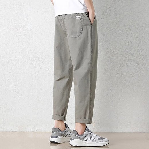 Jüdische Freizeithosen für Männer im Sommer Neue losen Eisseide Leiter Sport Neun-Punkte-Hosen für Männer konische koreanische Stil Hosen 9904 Khaki Gray + 9904 graues Grün M