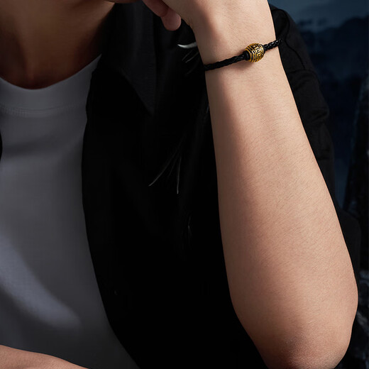 Chow Tai Fook Monologue National Tide Armour General Armour Golden Transport Bead 16,25 cm MR1478