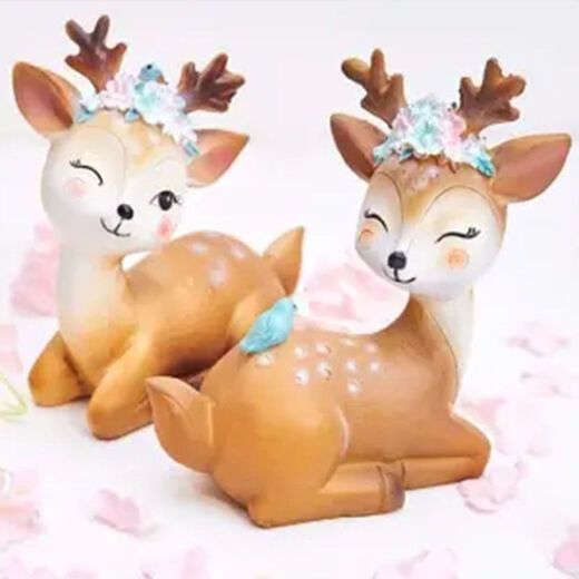Qumeisi cartoon sika deer ornaments living room children's room decoration ornaments car ornaments cute deer birthday gift family of five deer