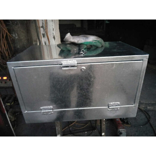 Jingxinda truck tool box for medium and large trucks with plug-in tool box, custom-made vehicle storage box, large space, square shape, without bracket, 0.5 meters wide, 0.3 meters high, 0.3 meters without brackets