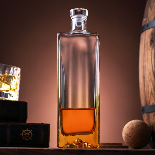 LUSCANA wine flask glass bottle household wine soaking wine bottle white wine bottle sealed empty wine bottle living room decoration one Jin Jin equals 0.5 kg wine bottle iceberg wine bottle transparent short style 530ML