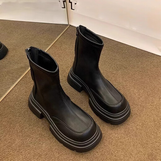 Feiyao Bottes courtes féminines au début du printemps épaisses épaisses Boots Martin Renforts Bottes de style britannique Bottes d'orteil carré de petits talons épaisses Chaussures féminines Commutiant la seme épaisse des bottes Martin Verséatile Black Single Layer 38