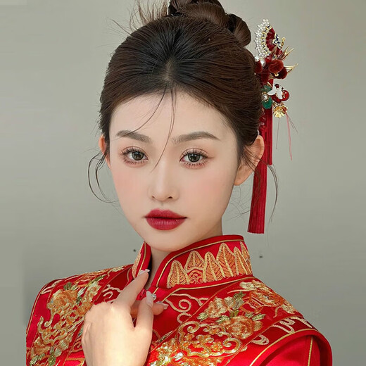 Ancient new Chinese style red tassel headdress bride Xiuhe suit temperament ancient style toasting suit hair accessories temperament style bridal headdress set