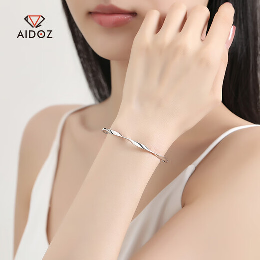 Aido diamond platinum Mobius bracelet for women pt950 platinum ring solid platinum bracelet weighing 13.46 grams inner diameter 54mm