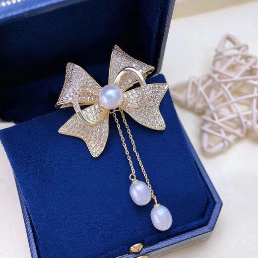 There are 24 types of brooches in the QUAMER gold store, freshwater pearl flower tassels, multi-beads, fashionable and versatile suits for autumn and winter 1