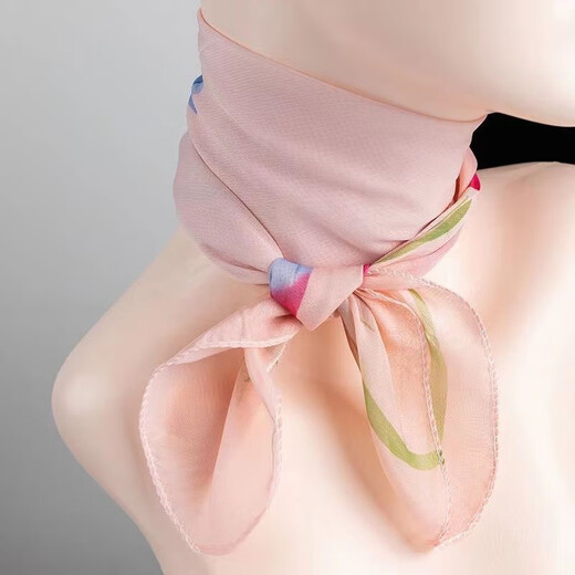 Nueva enfermera La nueva bufanda de seda de la enfermera Xin para mujeres delgadas versátiles versátiles de protección de cuello de bufanda bufanda de otoño e invierno