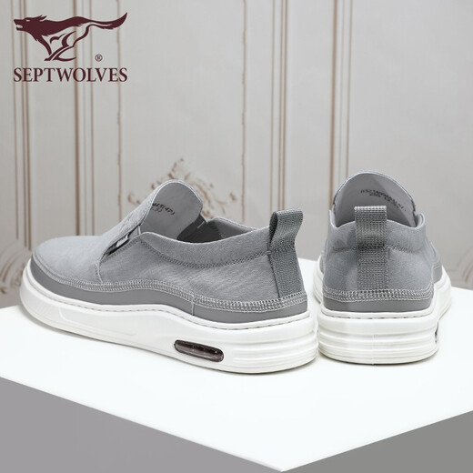 Seven Wolves men's shoes canvas shoes men's casual shoes summer shoes men's breathable and versatile one-foot laziness shoes old Beijing cloth shoes gray 9443 40
