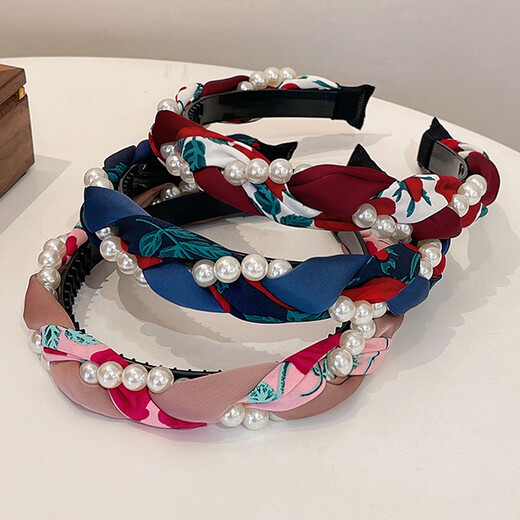 Beautiful Princess Korean version of high-end retro pearl twist headband, feminine wide-border non-slip toothed hairpin headband, high-end headwear 1# pearl twist red