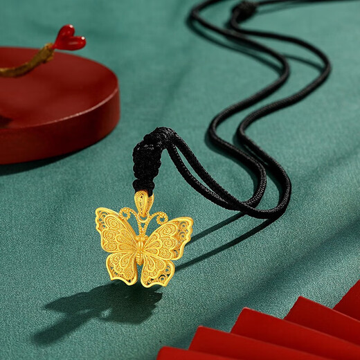 Chao Acer Butterfly Ancient Gold Necklace for Women Butterfly Pendant Lanyard Chain Birthday Gift for Women Priced Butterfly Chain 6.3g
