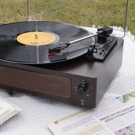 Xinku gives away records/gift bags, vinyl record player, retro gramophone, integrated audio, Bluetooth speaker, living room, European style housewarming, wedding, old-fashioned ornaments, table, birthday gift, classic version, light brown + stylus + wireless Bluetooth HIFI sound quality