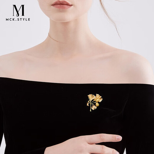 Mck ginkgo leaf brooch high-end women's corsage luxury suit pin accessories Chinese Valentine's Day gift